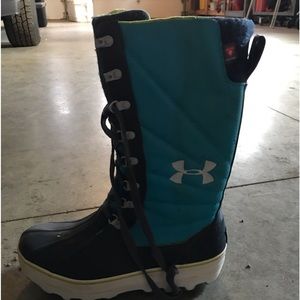 Under Armour winter boots